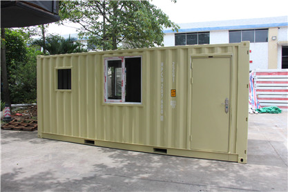 Una casa di container di spedizione modificata semplice e pratica